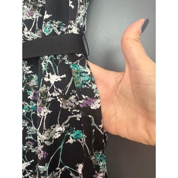 Simply Vera Black Market Floral Fit Flare Dress Black Teal Purple Pockets L - Picture 7 of 9
